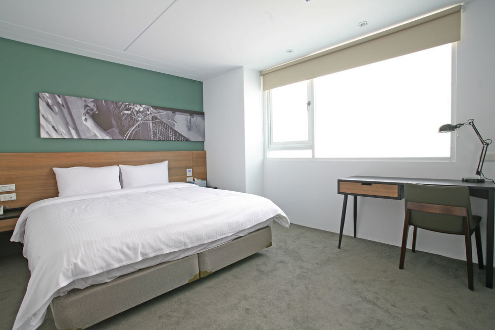 P&F Hotel Taichung Dış mekan fotoğraf