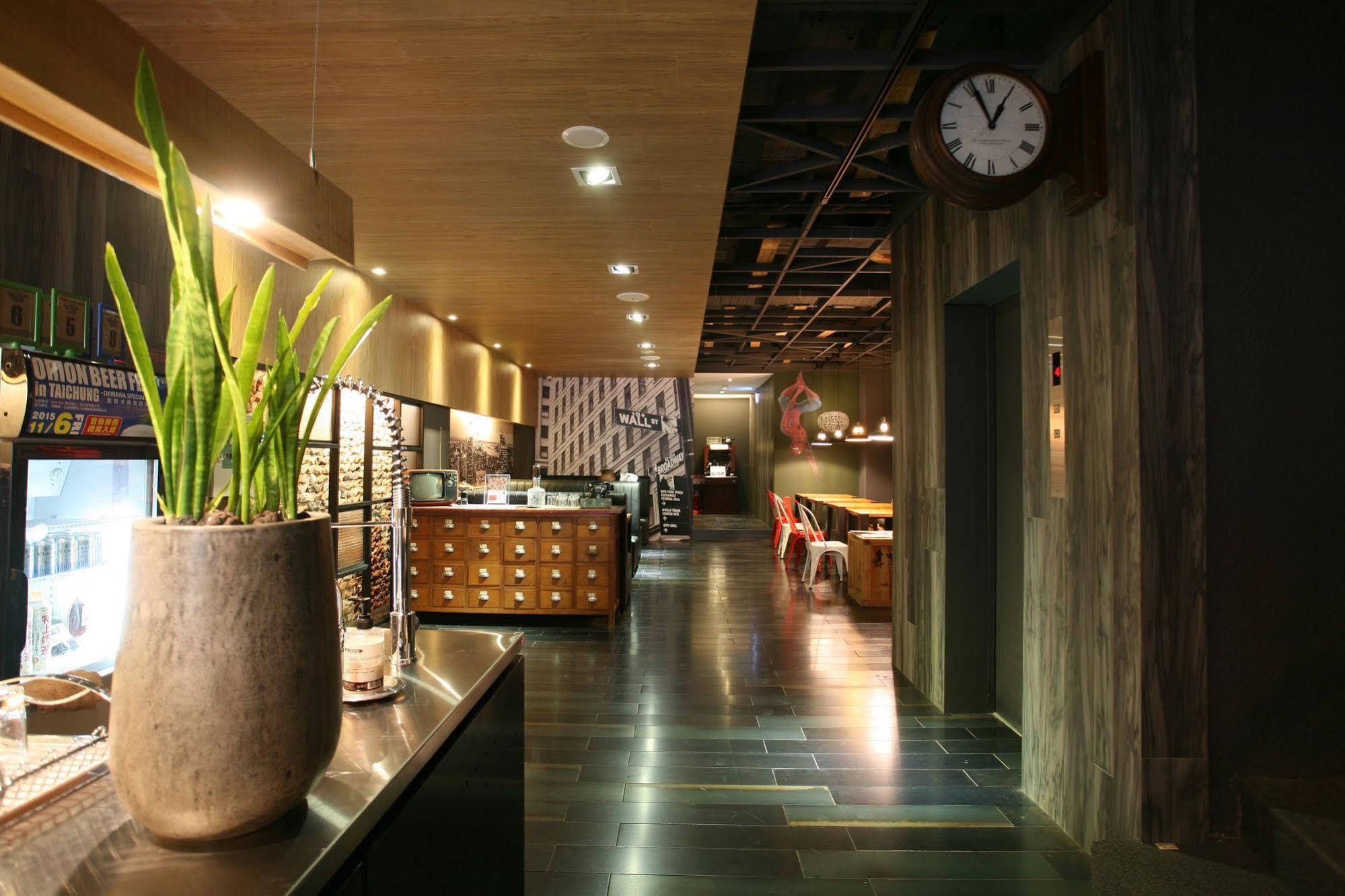 P&F Hotel Taichung Dış mekan fotoğraf