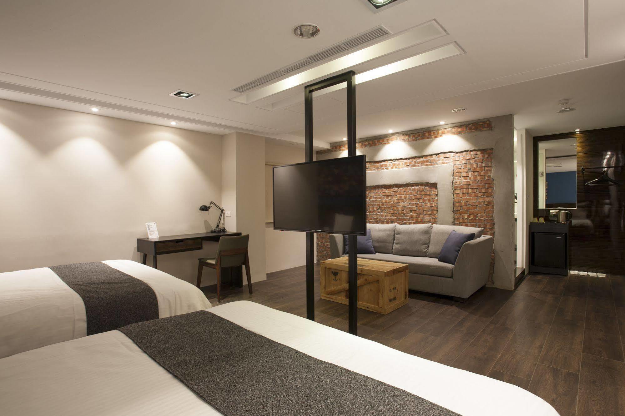 P&F Hotel Taichung Dış mekan fotoğraf
