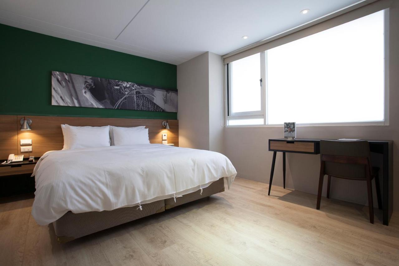 P&F Hotel Taichung Dış mekan fotoğraf